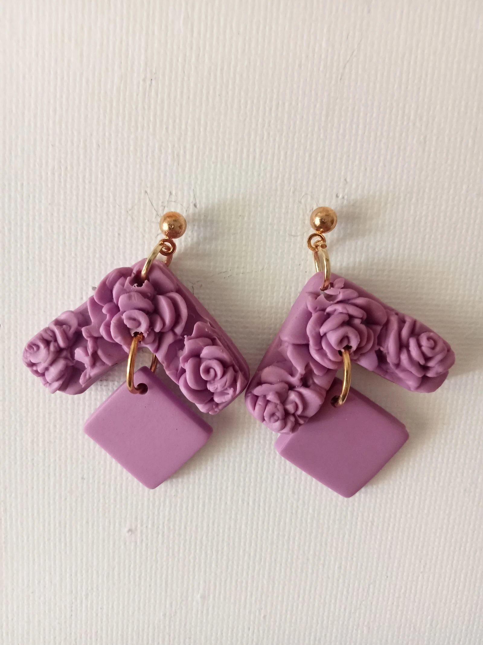 Pendientes lila 
